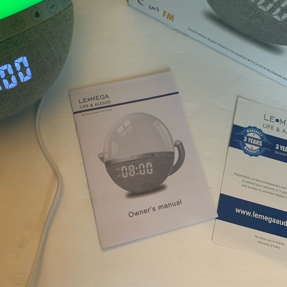 LE Mega Life & Sound Clock Radio & Lamp NWT - Picture 2 of 9